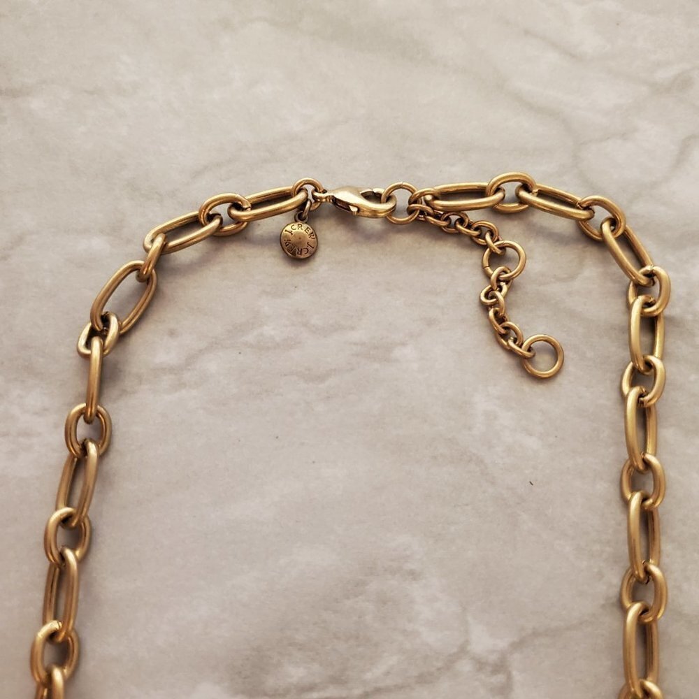 ✨ J.Crew Classic Rhinestones Pave Crystal Medallion Statement Necklace ✨ - Picture 2 of 12